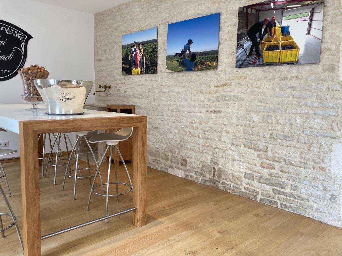La Villa Lombardi En Champagne, Avec Piscine Privee Et Jacuzzi Les Riceys Exteriér fotografie