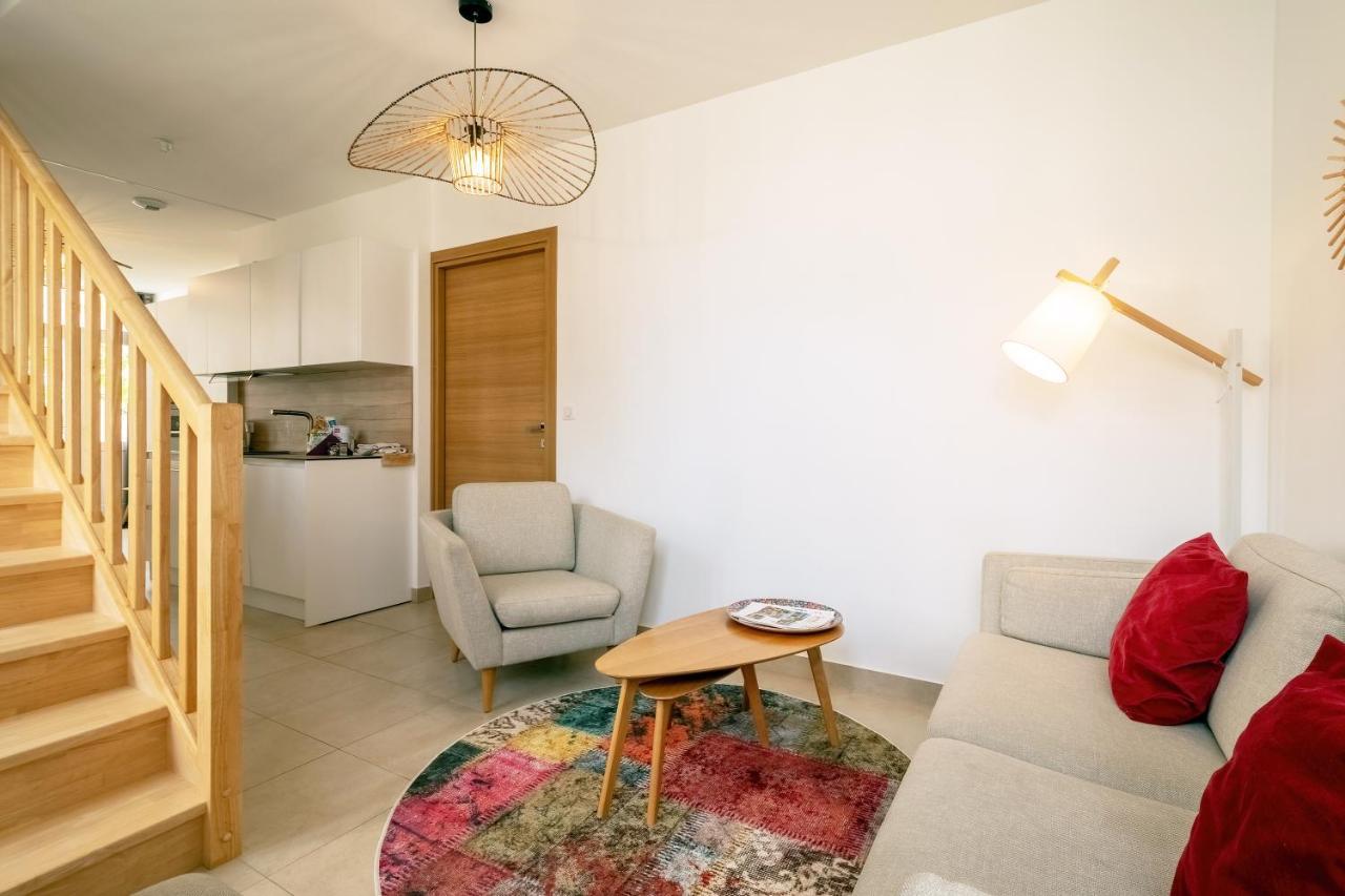 La Villa Lombardi En Champagne, Avec Piscine Privee Et Jacuzzi Les Riceys Exteriér fotografie