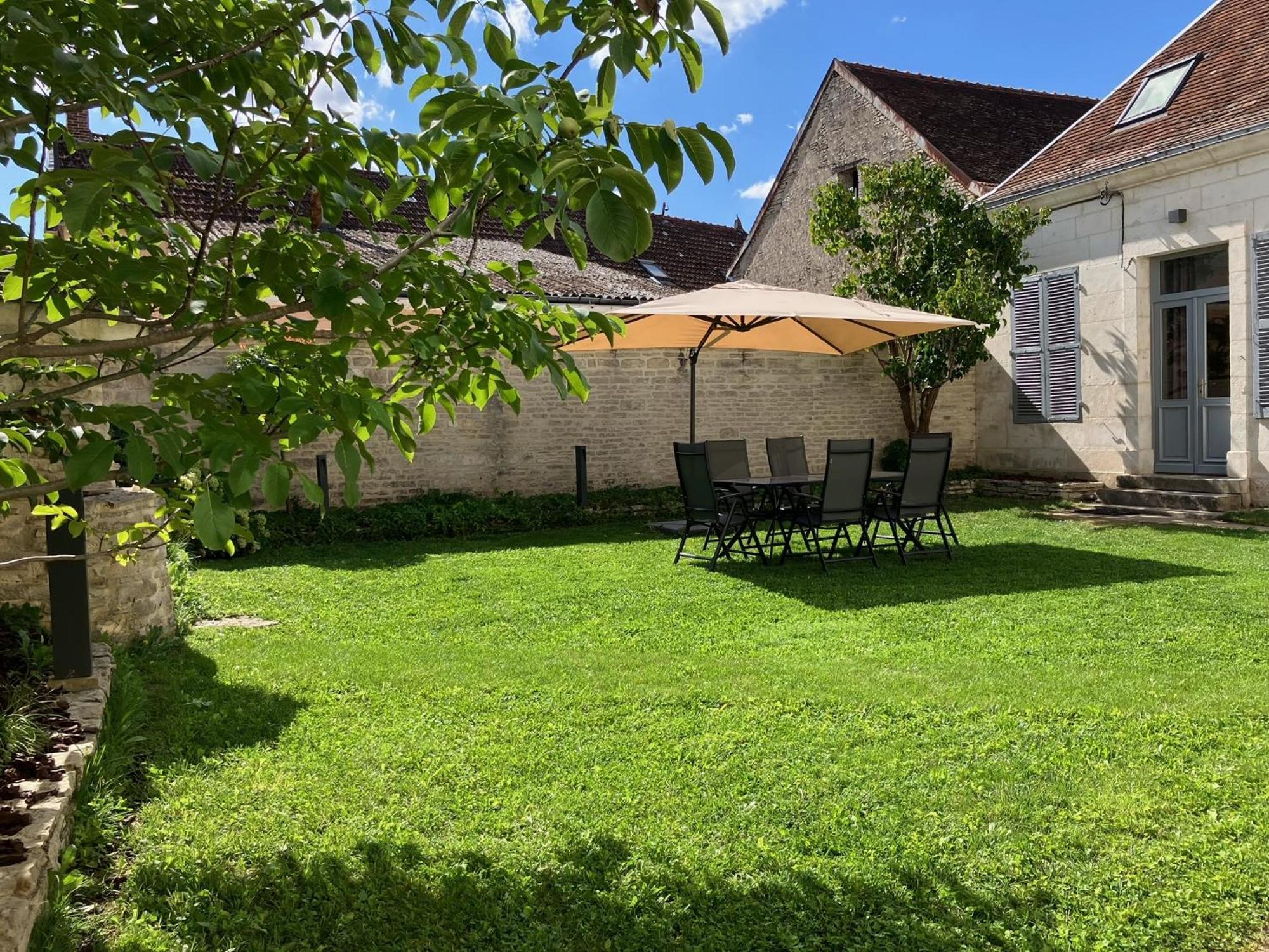 La Villa Lombardi En Champagne, Avec Piscine Privee Et Jacuzzi Les Riceys Exteriér fotografie